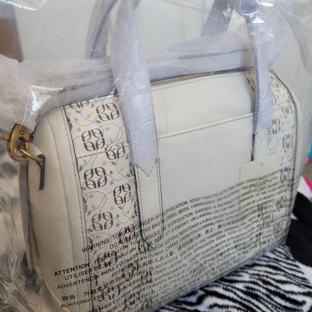 Bag - Picture 2 of 4